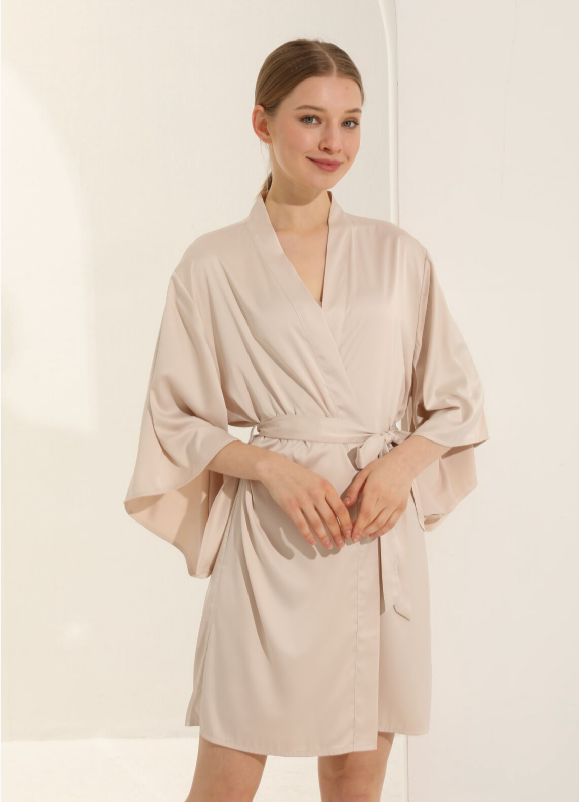 Alysha Champagne Robe