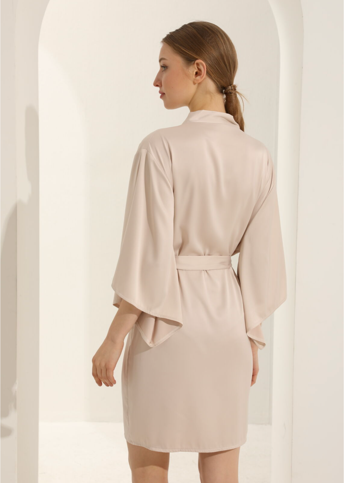 Alysha Champagne Robe